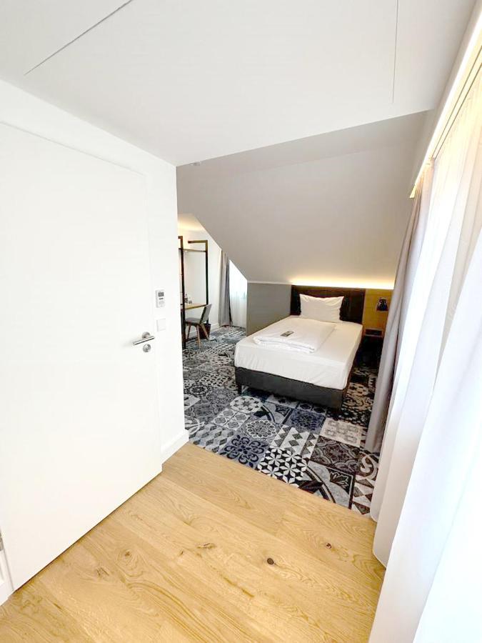 Alpengluehen Smart Hotel Olching Ngoại thất bức ảnh